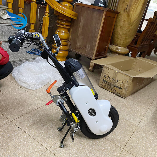 Đầu kéo xe lăn Wisking Q1