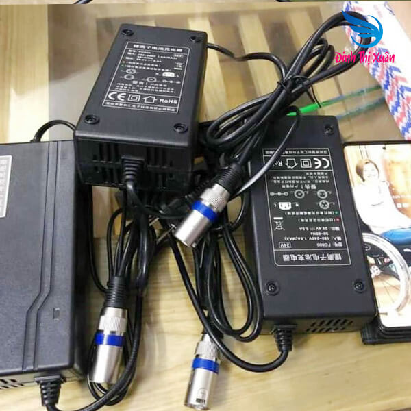 Sạc Xe Lăn, Đầu Kéo Điện Các Loại