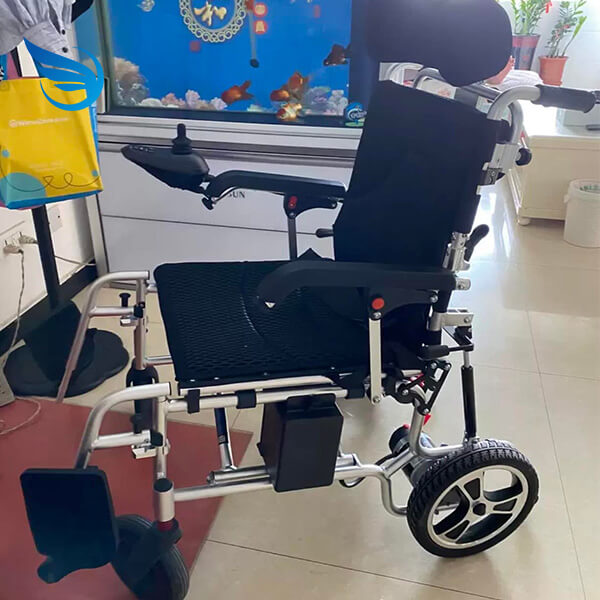 Xe Lăn Điện Siêu Nhẹ YiKai