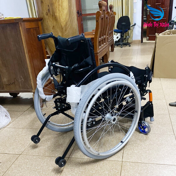 Xe Lăn Đứng TopMedi, Không Tự Động