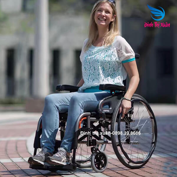 Xe Lăn Karma Đa Năng