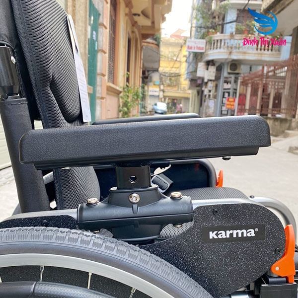 Xe lăm Kamar Flexx Junior