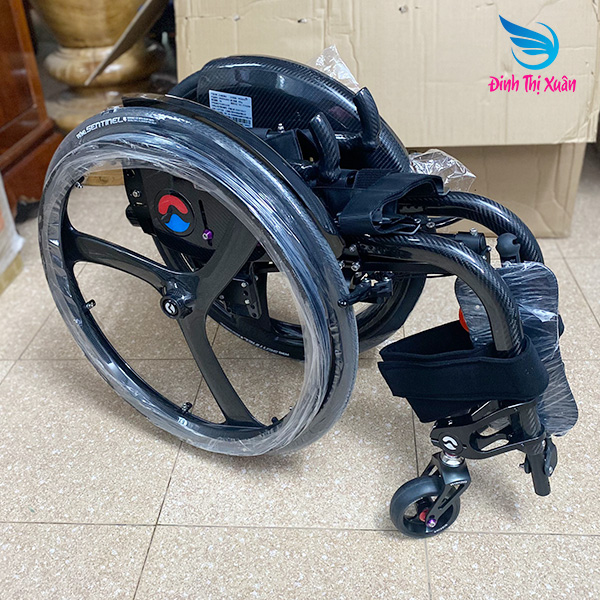 Xe Lăn Thể Thao Wisking 8801 Carbon