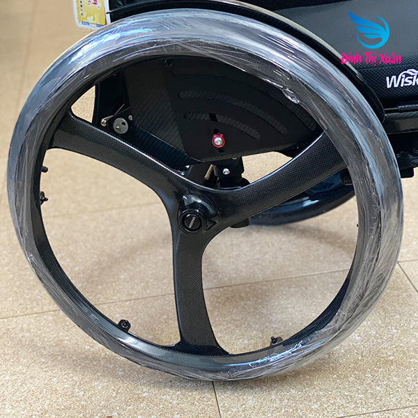 Bánh Xe Lăn Carbon