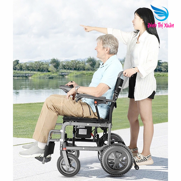 Xe Lăn Điện Du Lịch