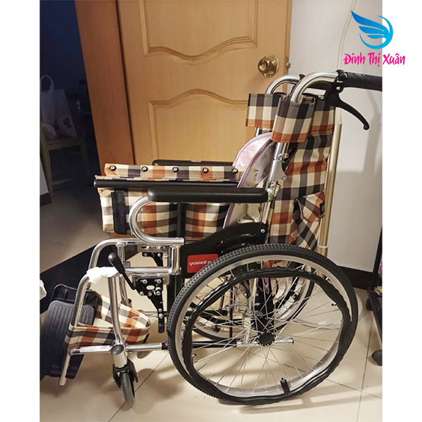 Xe Lăn Hợp Kim Nhôm Nhẹ YUWELL