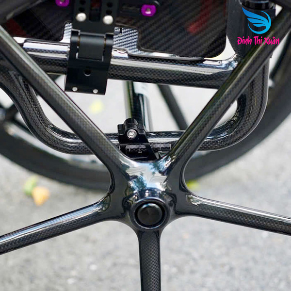 Xe lăn Full carbon A5